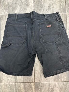 Dickies Carpenter Shorts - 10’ inseam - relaxed fit - fit like 34 waist